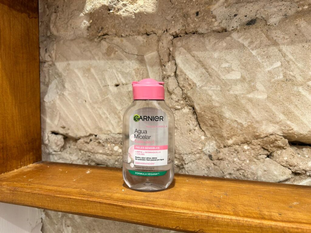 Limpieza facial en la rutina de cuidado de la piel
