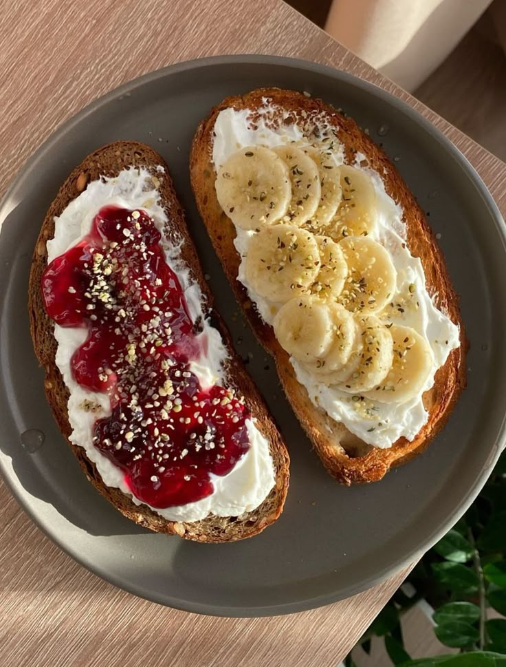 Snack saludable con yogurt griego